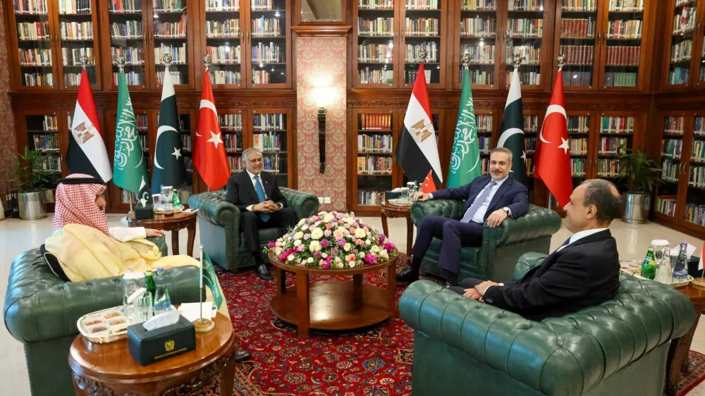 Foreign Ministers Badr Abdelatty&nbsp;of Egypt, Prince Faisal bin Farhan Al Saud of Saudi Arabia, Ishaq Dar of Pakistan and Hakan Fidan of Turkey meet to discuss regional de-escalation, amid the U.S.-Israel conflict with Iran, in Islamabad, Pakistan, March 29, 2026. Muammer Tan/Turkish Foreign MinistryHandout via REUTERS ATTENTION EDITORS - THIS PICTURE WAS PROVIDED BY A THIRD PARTY. NO RESALES. NO ARCHIVES.   TPX IMAGES OF THE DAY