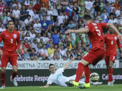 Nejc Pečnik- 14.06.2015 - nogomet - Slovenija: Anglija, kvalifikacije za EP 2016, skupina E:  ///FOTO: Jaka Gasar
