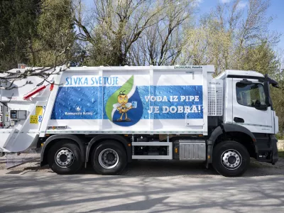 Komunal KranjSmetarji31.03.25 - Delovanje novega naprednega smetarskega vozila Komunale KranjFoto: Nik Erik Neubauer 