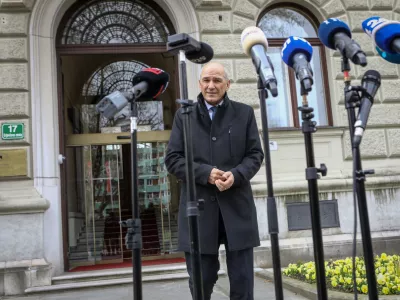 Predsednik SDS Janez Jan&scaron;a30.3.2026 - Predsednica republike Nata&scaron;a Pirc Musar bo v uradu predsednice (Erjavčeva 17) na neformalne pogovore sprejela predsednico in predsednike strankFoto: Luka Cjuha