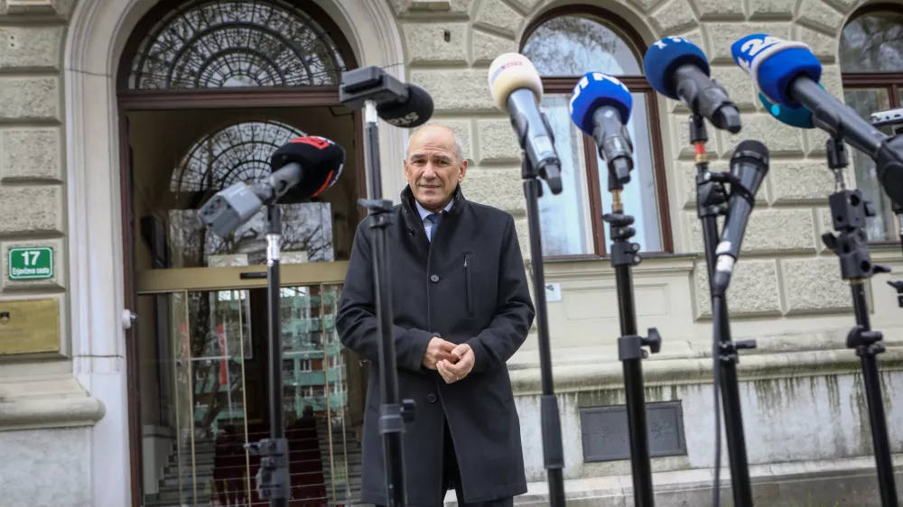 Predsednik SDS Janez Jan&scaron;a30.3.2026 - Predsednica republike Nata&scaron;a Pirc Musar bo v uradu predsednice (Erjavčeva 17) na neformalne pogovore sprejela predsednico in predsednike strankFoto: Luka Cjuha