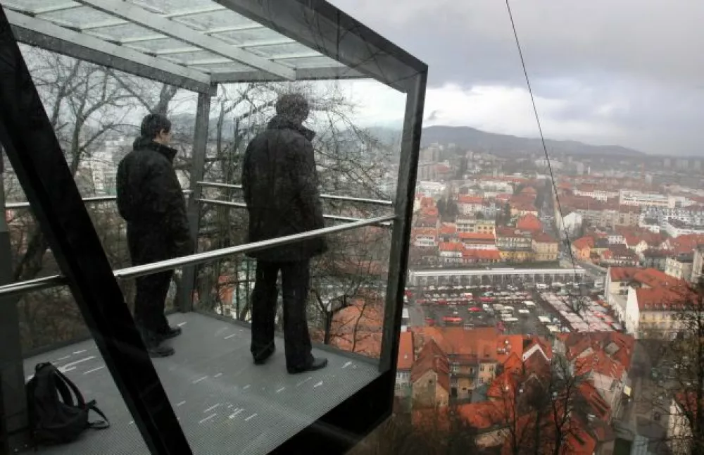 Lubljana 2013 - vzpenjača na ljubljanski grad - panorama - panoramski posnetek- Reportaža v Ljubljani &ndash; , //FOTO: Bojan Velikonja  OPOMBA: ZA OBJAVO V PRILOGI &ndash; DNEVNIKOV OBJEKTIV - REPORTAŽA