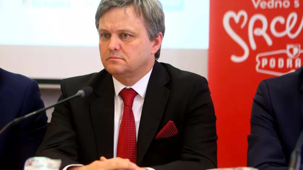 predsednik uprave Podravka Zvonimir Mr&scaron;ić - 21.04.2015 - Hrva&scaron;ka Podravka je kupila Žito - prodaja 51,55 odstotka prehrambene družbe ŽITO v vi&scaron;ini 180,10 evra za delnico - hrva&scaron;ko podjetje Podravka je postal novi lastnik enega največjih slovenskih živilskih podjetij ŽITO - prodaja državnega premoženja - //FOTO: Bojan Velikonja