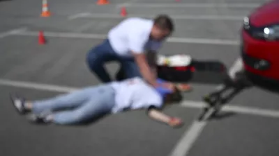 Skrb vzbujajoč trend: v le nekaj tednih dva mrtva e-skiroista