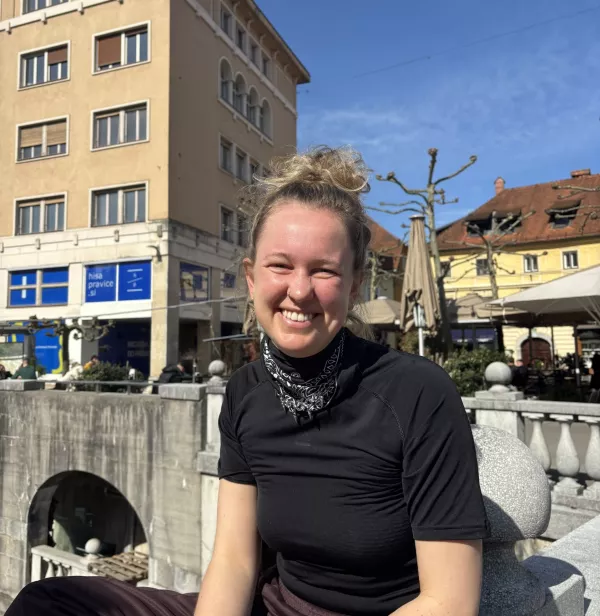 (ANKETA) Razdalje, povezave, cene &hellip; Kaj vodi turiste pri izbiri prevoza?