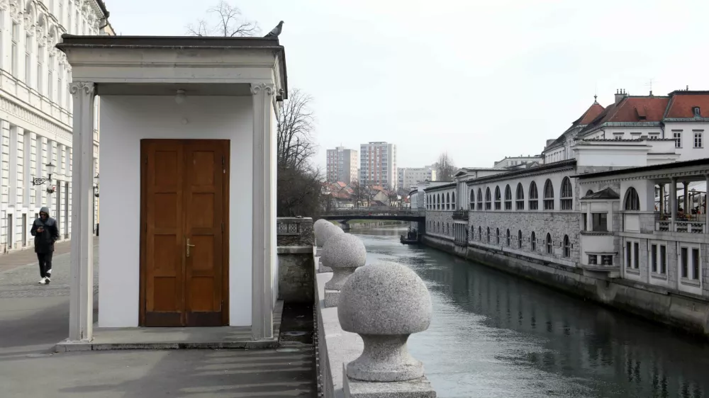 - 26.02.2024 - Plečnikov kiosk - Trafika Tromostovje - kiosk arhitekta Jožeta Plečnika v Ljubljani &ndash; Pre&scaron;ernov trg//FOTO: Tomaž Skale