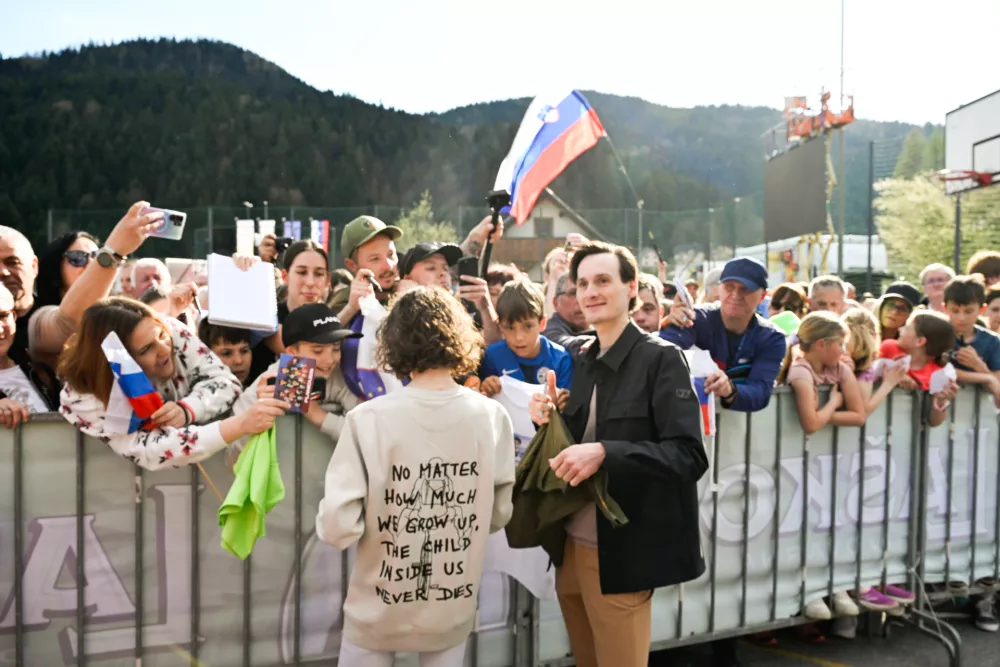 06.04.2026 - Sprejem Nike in Domna Prevca v Dolenji vasiFoto: Nik Erik Neubauer