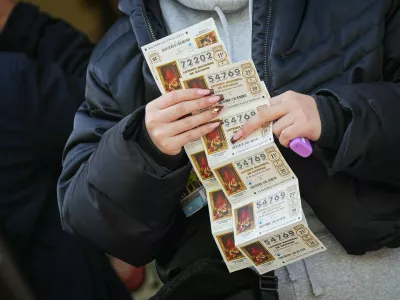 December 18, 2025, Seville (Andalusia, Spain: Image in Seville of the last lottery purchases a few days before the Extraordinary Christmas Draw, popularly known as El Gordo de Navidad. On December 18, 2025, in Seville (Andalusia, Spain)...DECEMBER 18;2025..Mar&iacute;a Jos&Atilde; L&oacute;pez / Europa Press..12/18/2025,Image: 1060152322, License: Rights-managed, Restrictions: * Spain Rights OUT *, Model Release: no