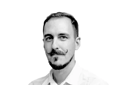 - 08.08.2019 - Aljaž Potocnik - novinar Dnevnik//FOTO: Luka Cjuha.------crno bela, za komentarjev tekoce in permanent !!!