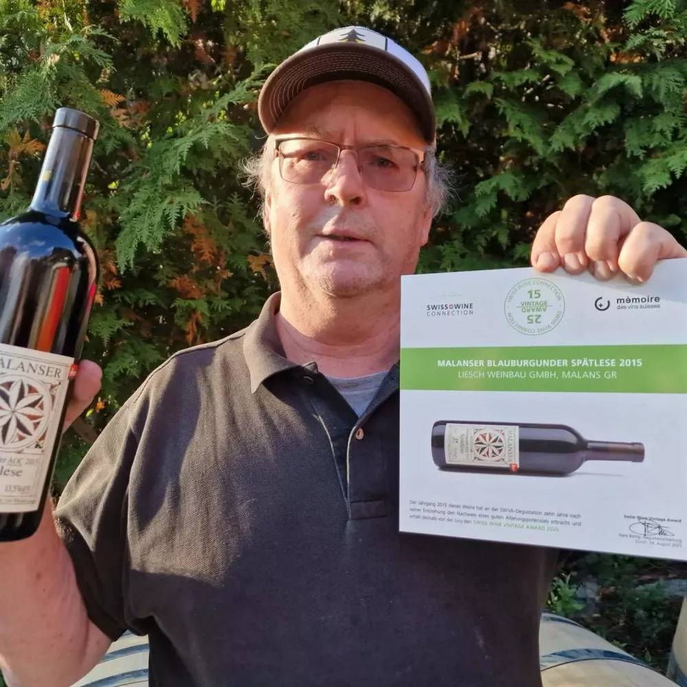 Od Michelinovih restavracij do slovenske frajtonarice: brata Polanc obraz prestižnega &scaron;vicarskega vina