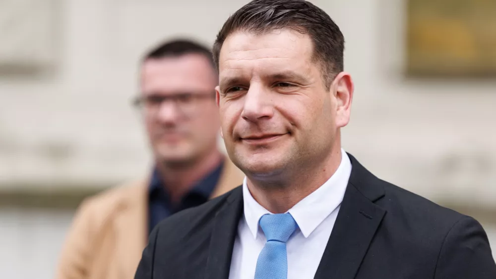 Ljubljana, predsedniska palaca.Neformalni pogovori predsednice republike Natase Pirc Musar s predsednico in predsedniki strank, ki so se po neuradnih izidih parlamentarnih volitev uvrstile v DZ.Predsednik Resni.ce Zoran Stevanovic ob odhodu.