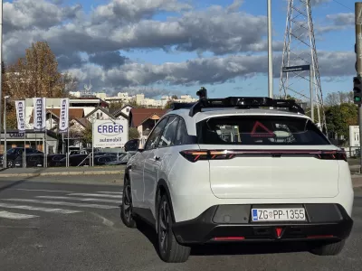 03.11.2025. Zagreb - Testno vozilo tvrtke PROJECT 3 MOBILITY ovih dana vozi ulicama Novog Zagreba u autonomnom rezimu voznje. Projekt predstavlja jedan od prvih koraka prema uvodjenju ROBO taxija u Hrvatskoj. Iza tvrtke PROJECT 3 MOBILITY stoji poznati inovator i poduzetnik Mate Rimac, a cilj projekta je razviti napredni sustav autonomnog javnog prijevoza Photo: Pixsell/PIXSELL