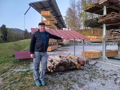 Mladen Lapanja, krovec, Cerkljanska / Foto: Nata&scaron;a Bucik Ozebek