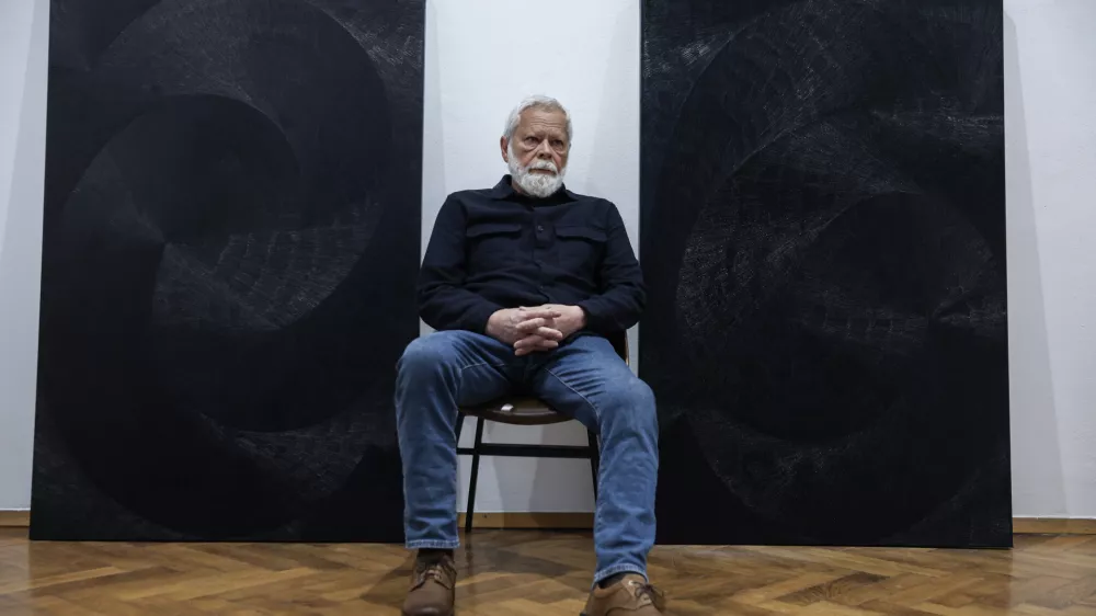 &ldquo;Nihče &scaron;e ni iskal svetlobe, kot jo i&scaron;čem jaz&rdquo;