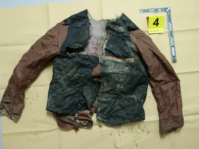 Blizu Hoč so na&scaron;li posmrtne ostanke starej&scaron;ega mo&scaron;kega. Identitete &scaron;e niso odkrili, policija je zato objavila njegova oblačila in predmete.