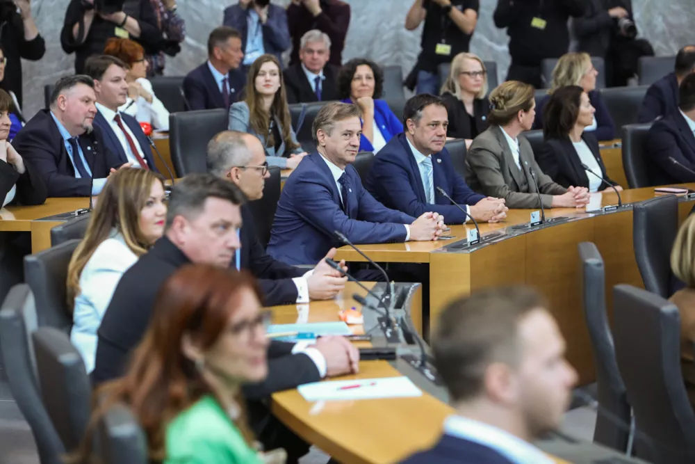 10.04.2026. 1.seja parlamenta. Foto: Bojan Velikonja