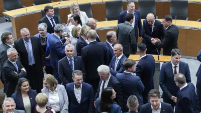 Janez Jan&scaron;a, Novi predsednik DZ Zoran Stevanović, Resnica- 10.04.2026 - ustanovna seja novega sklica DZ, ki jo je sklicala predsednica republike Nata&scaron;a Pirc Musar; seja se je začela z imenovanjem predsednika in podpredsednika mandatno-volilne komisije, sledila je prekinitev, pol ure po prekinitvi pa se je začela seja mandatno-volilne komisije DZ za pripravo druge točke dnevnega reda; v nadaljevanju seje DZ so potrjevali mandate poslancem in volili predsednika DZ//FOTO: Jaka Gasar