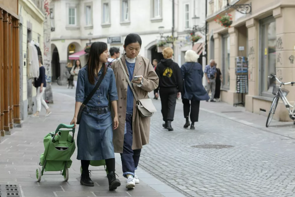 - Ljubljana - - 10.06.2022 - Turizem v Sloveniji &ndash; poletna turistična sezona - turisti - //FOTO: Jaka Gasar