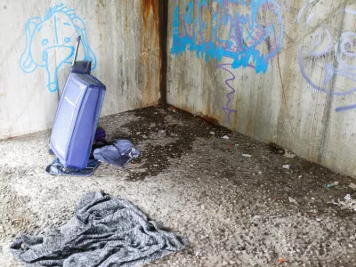 13.04.2026. Mesarski most, prostor pod mostom, ki ga uporabljajo narkomani je po objavi v Dnevniku oči&scaron;čen. Foto: Bojan Velikonja