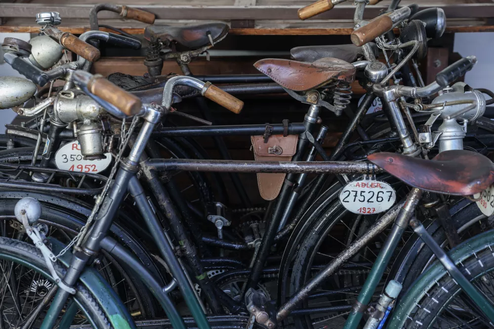 - 11.04.2026 - Jožef Baronik - obnavlja stara kolesa//FOTO: Jaka Gasar