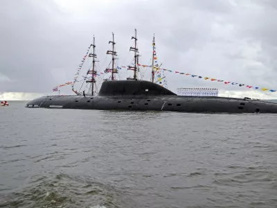 Image: 711844107, License: Rights-managed, Restrictions: Usage restrictions: Advertising and promotion,Commercial electronic,Consumer goods,Direct mail and brochures,Indoor display,Internal business usage,Personal use, Model Release: no