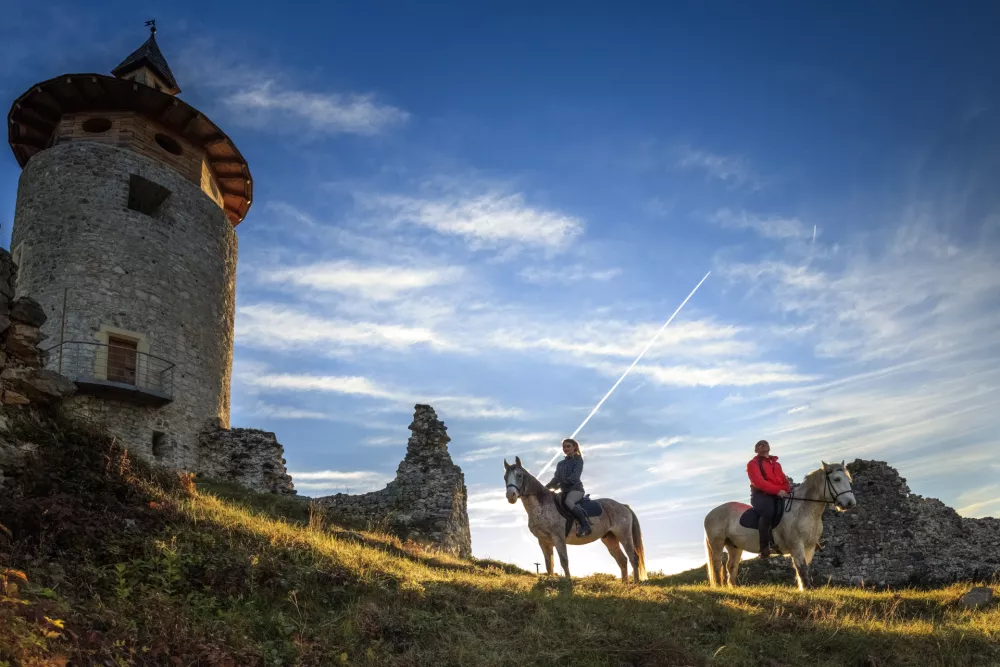Jahanje skozi Plitvi&scaron;ke doline, (Foto: Rade Jug)