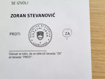 Ljubljana, DZ.Oznacena glasovnica s tajnega glasovanja o imenovanju Zorana Stevanovica za predsednika DZ.Foto: STA