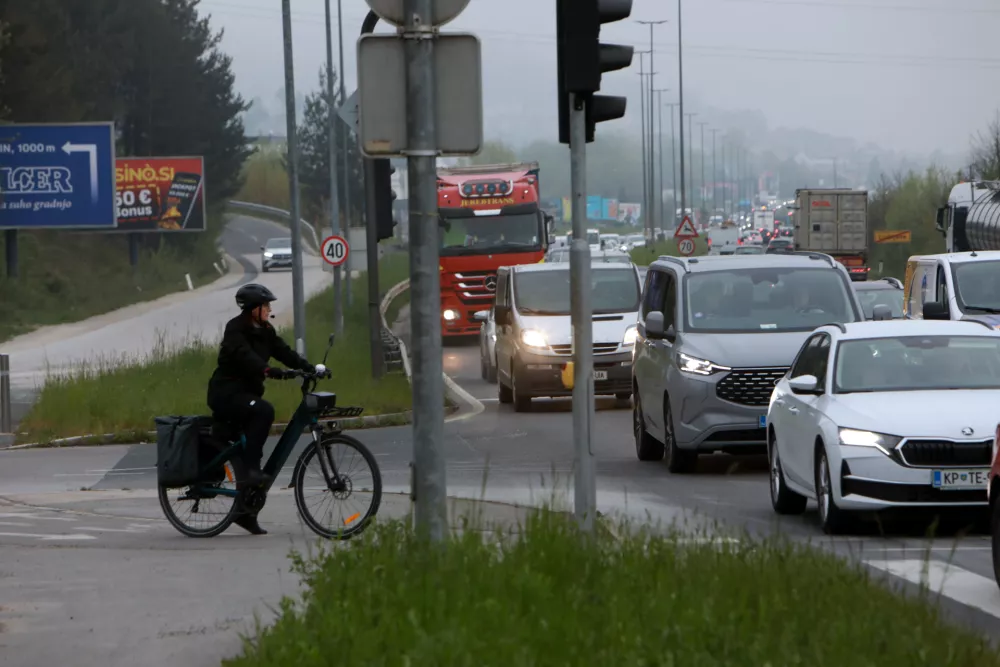 (REPORTAŽA) Jutranja vožnja v Ljubljano vaja v potrpežljivosti in kanček loterije