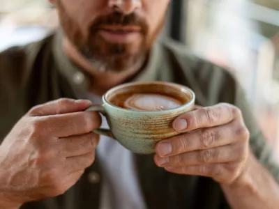 Kava koristi, toda piti jo je potrebno z glavo. 