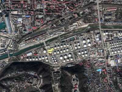 A satellite image shows a Russian oil facility in the Black Sea port of Tuapse, Krasnodar Krai, Russia, March 18, 2026. Vantor/Handout via REUTERS  THIS IMAGE HAS BEEN SUPPLIED BY A THIRD PARTY. NO RESALES. NO ARCHIVES. MANDATORY CREDIT. MUST NOT OBSCURE LOGO.
