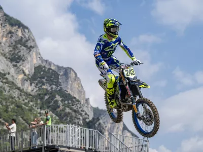 Tim Gajser je v Italiji nastopal v barvah znanega italijanskega motorista. Foto: Yamaha