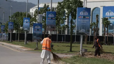 Iran postavlja pogajanja pod velik vprašaj