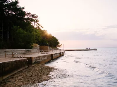 Po re&scaron;itvi spora bo policijska plaža letos kopalce pričakala urejena