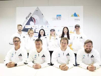 Ljubljana, Planinska zveza Slovenije.Novinarska konferenca, na kateri sta slovenska clanska in mladinska reprezentanca v sportnem plezanju predstavili izbrano vrsto v letosnji sezoni, prihajajoce tekme in cilje.