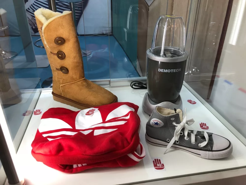 Zasegi Fursa: Konoplja med čajem, 300 litrov penine in 11 milijonov cigaret