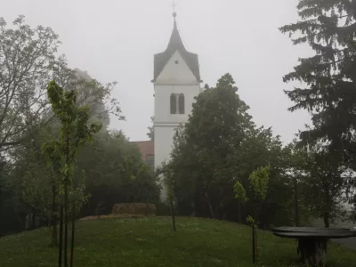 -29.04.2026. - Cerkev Sv Miklavž, Kuren nad Vrhniko.//FOTO: Bojan Velikonja / Foto: Bojan Velikonja