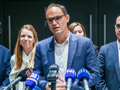 Ljubljana, DZ.Izjava za medije Anzeta Logarja ob izvolitvi podpredsednikov DZ.