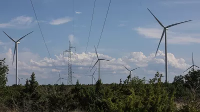 - Vetrna elektrarna, obnovljivi viri energije. - 24.07.2024. - Vetrna elektrarna Pađene v bližini Knina na Hrvaškem je največja vetrna elektrarna na Hrvaškem.//FOTO: Bojan VelikonjaOPOMBA: ZA OBJAVO V OBJEKTIVU!!!!
