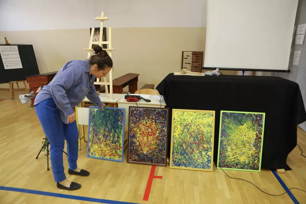 Najstarej&scaron;a &scaron;ola v mestu: že 170 let na krilih ledincev