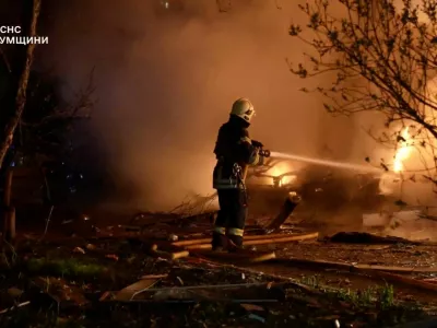 A firefighter works at a site of Russian strikes, amid Russia's attack on Ukraine, in Sumy, Ukraine, in this screen grab taken from a handout video released on April 21, 2026.   State Emergency Service Of Ukraine In Sumy Region/Handout via REUTERS  THIS IMAGE HAS BEEN SUPPLIED BY A THIRD PARTY. MANDATORY CREDIT. OVERLAYS FROM SOURCE. Verification:- - Building facades, windows and benches matched file images and corroborating images from police - Date not verified but no older version of the video was found posted online before April 21, 2026 - Sumy region governor Oleh Hryhorov confirmed in a statement posted on April 21 that 15 people were wounded in the night attack in Sumy
