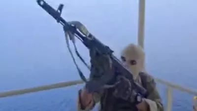 Zajetje trgovske ladje v Hormuški ožini.