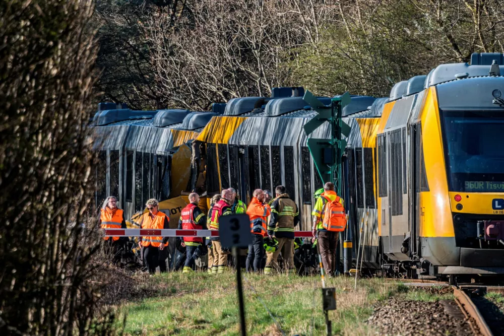Two trains have collided between Hilleroed and Kagerup at Isteroedvejen, Thursday, April 23, 2026. Kagerup is located on the Gribskov Line between Hilleroed and Helsinge. Ritzau Scanpix/Steven Knap via REUTERS  ATTENTION EDITORS - THIS IMAGE WAS PROVIDED BY A THIRD PARTY. DENMARK OUT. NO COMMERCIAL OR EDITORIAL SALES IN DENMARK.