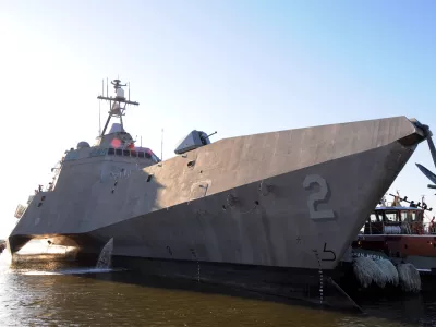 100414-N-9589S-016NORFOLK (April 14, 2010) The littoral combat ship USS Independence (LCS 2) arrives at Naval Station Norfolk. Independence conducted tests of the ship's capabilities and extensive training with the SeaRAM anti-ship missile defense weapon system during the transit from Austal USA shipyards in Mobile, Ala. to homeport in Norfolk. Independence will depart Naval Station Norfolk April 17 to participate in Fleet Week in Port Everglades, Fla. (U.S. Navy photo by Mass Communication Specialist Richard J. Stevens/Released)