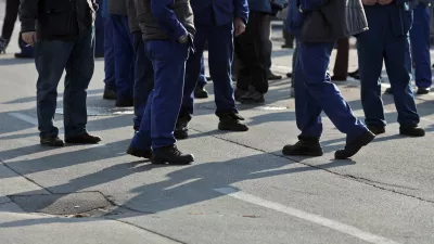 stavka v podjetju Litostroj Power, družba za gradnjo elektrarn, izdelavo energetske in industrijske opreme d.o.o,Ljubljana- splo&scaron;na opozorilna stavka članov sindikata SKEI v kovinski, elektronski in elektroindustriji ter v industriji kovinskih materialov in livarn.- Sindikat kovinske in elektro industrije (SKEI) - delavci so s stavko opozorili na slab položaj v panogi in delodajalce sku&scaron;ali prisiliti k izpolnitvi zahtev, vezanih na kolektivne pogodbe dejavnosti - med zahtevami je dvig najnižje osnovne plače na 600 evrov neto in izplačilo dodatka v vi&scaron;ini 150 evrov bruto.///FOTO: Luka CjuhaOPOMBA: ZA OBJAVO V ČASOPISU DNEVNIK / Foto: Luka Cjuha
