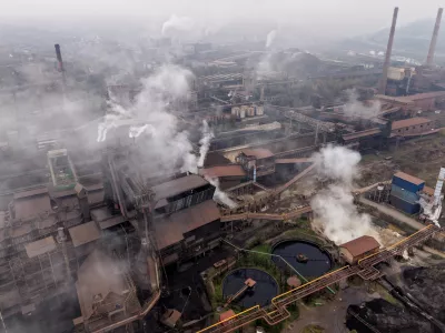 19.11.2024., Zenica, Bosna i Hercegovina - Pogled iz zraka na postrojenja Zeljezare Zenica i ArcelorMittal. Zenica je jedan od najzagadjenijih gradova svijeta. Photo: Armin Durgut/PIXSELL