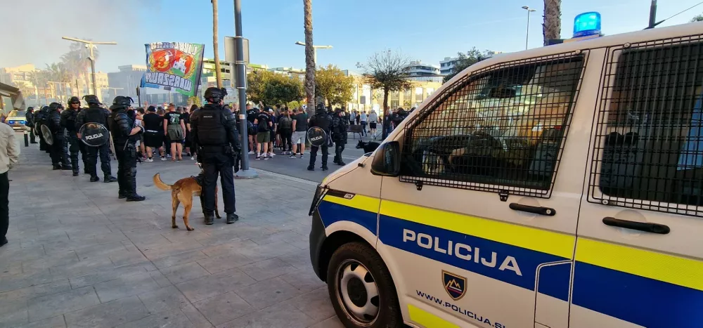 Neredi, Koper. Foto: PU Koper