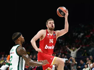 ABU DHABI, UNITED ARAB EMIRATES - MAY 25: Sasha Vezenkov of Olympiacos Piraeus drives the ball to the basket during Third Place game of Turkish Airlines Euroleague Final Four Abu Dhabi 2025 between Olympiacos Piraeus vs Panathinaikos Aktor Athens at Etihad Arena on May 25, 2025 in Abu Dhabi, United Arab Emirates. (Photo by Francois Nel/Getty Images)