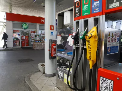 19.3.2026 - Petrol Bencinski servis - bencinska pumpa - pomankanje goriva na bencinskih črpalkah - motena oskrba dobave gorivaFoto: Luka Cjuha