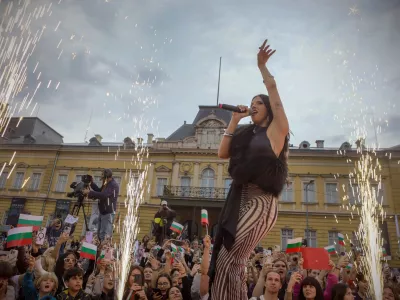 Dara je v torek nastopila pred množico oboževalcev v sredi&scaron;ču Sofije. / Foto: AP