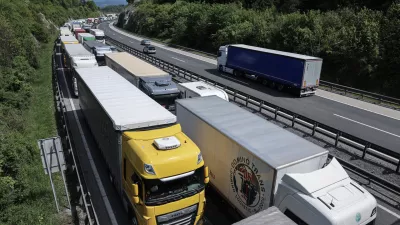Zastoj na primorski avtocesti zaradi prometne nesreče v začetku meseca maja. / Foto: Jaka Gasar